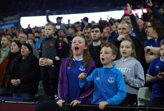 everton fans singing section